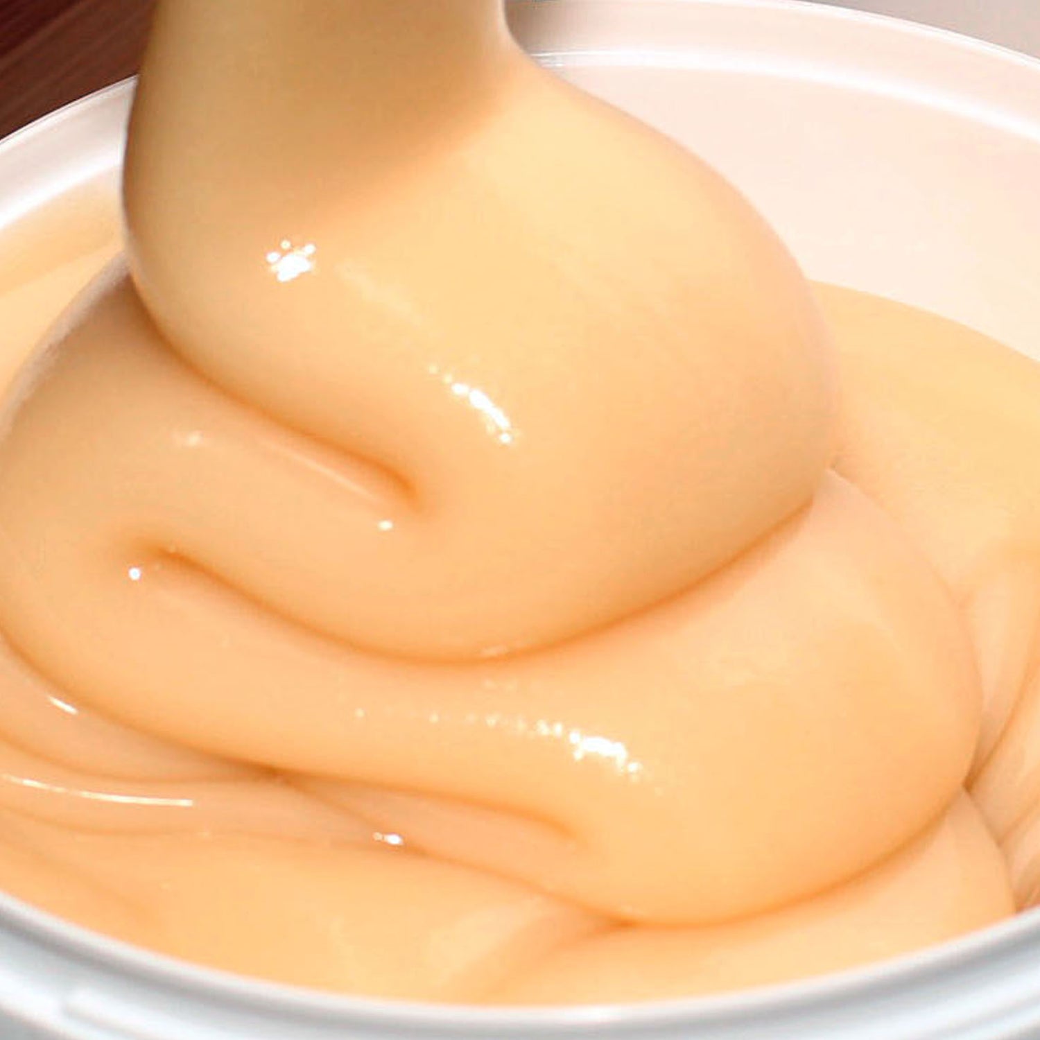 Fruehtrachthonig hell cremig — naturbelassener Obstbluetenhonig — Mishas Honey Imkerei